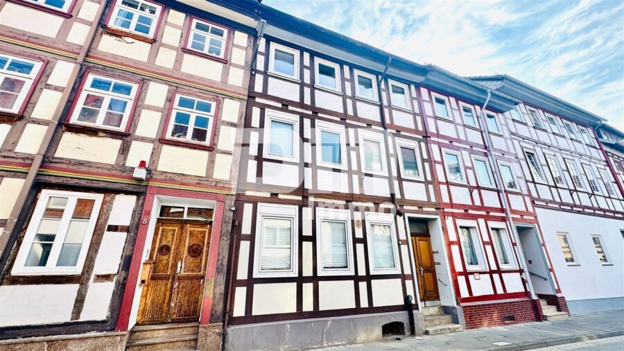 Historisches Fachwerk-Juwel mit attraktiver Rendite im Herzen von Northeim - Frontansicht